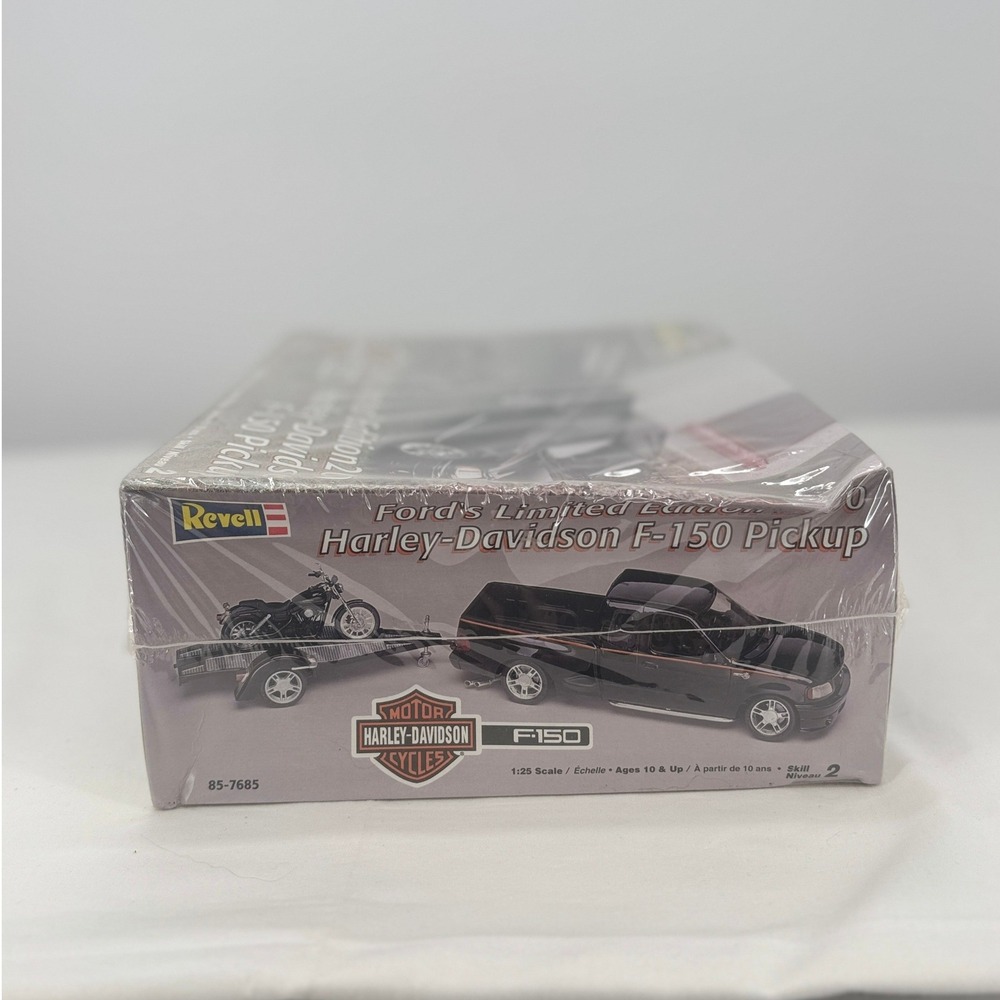 Revell 2000 Harley-Davidson Ford F-150 Pickup Model Kit 1:25 Scale 85-7685 NIB - Picture 7 of 10